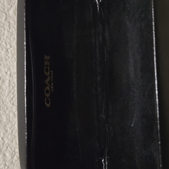 COACH SUNGLASSES - Picture 9 of 10